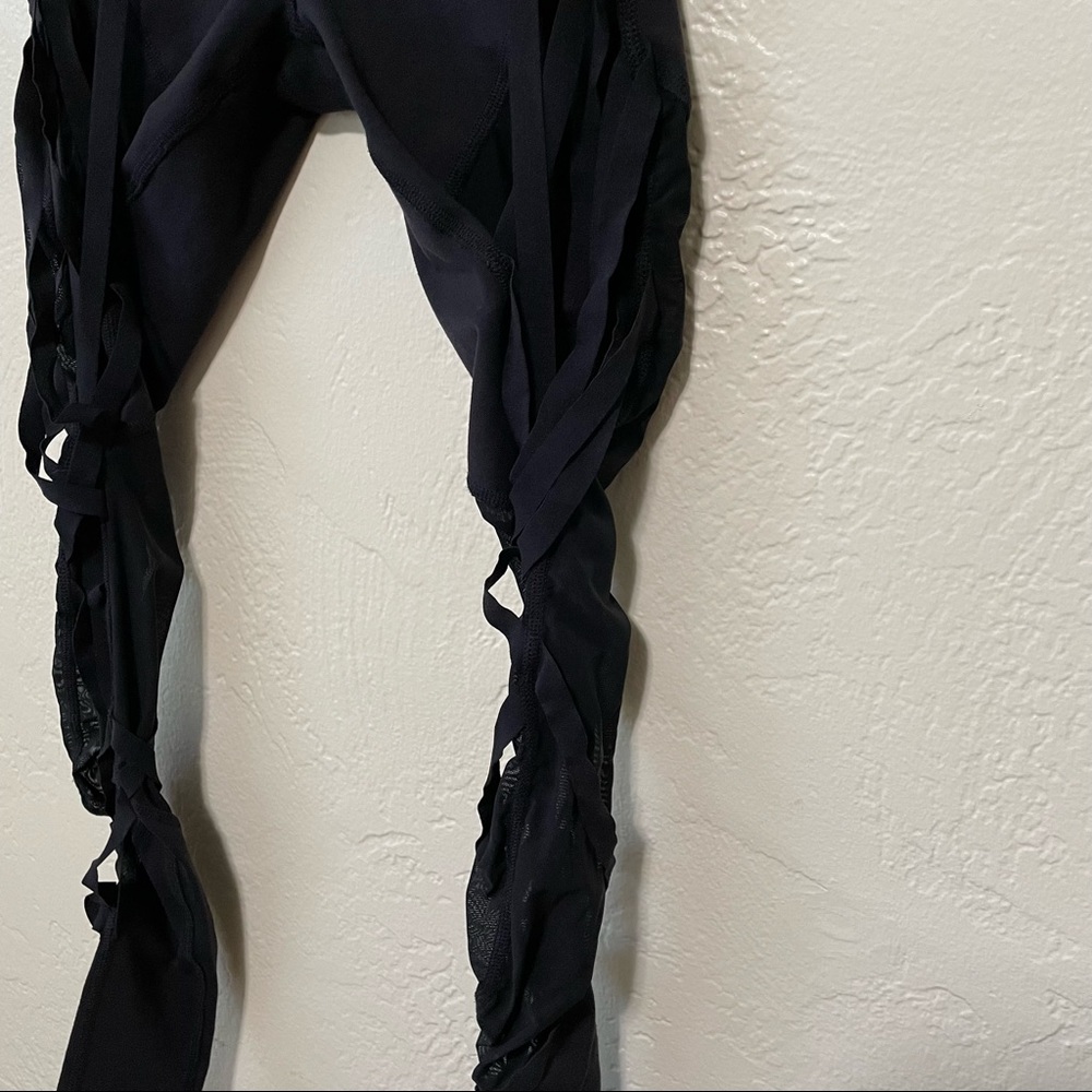 alo High Waist Wrapped Stirrup Leggings in Black - - Picture 11 of 14